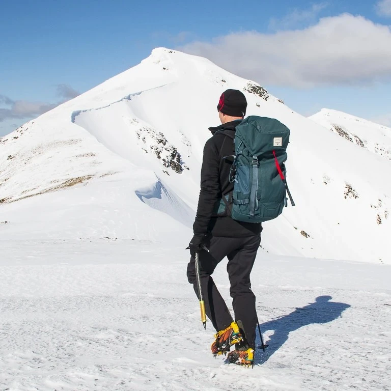 Osprey Archeon 45 Men's Backpack - Image 11